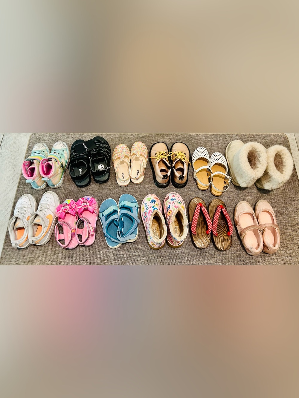 GIRLS SHOE LOT SIZES 12-13 (12 pairs)